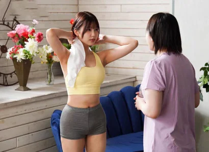 Cô nàng tập yoga nóng bỏng tập yoga với HLV và bị phang